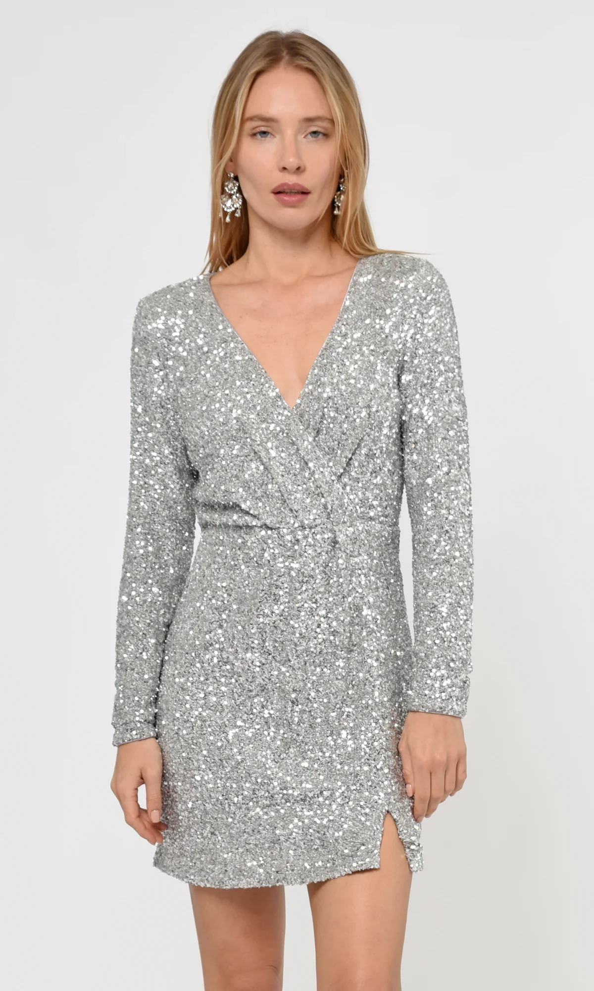 G239D5640KarminSequinsMiniDress5_1728x_jpg_5000x