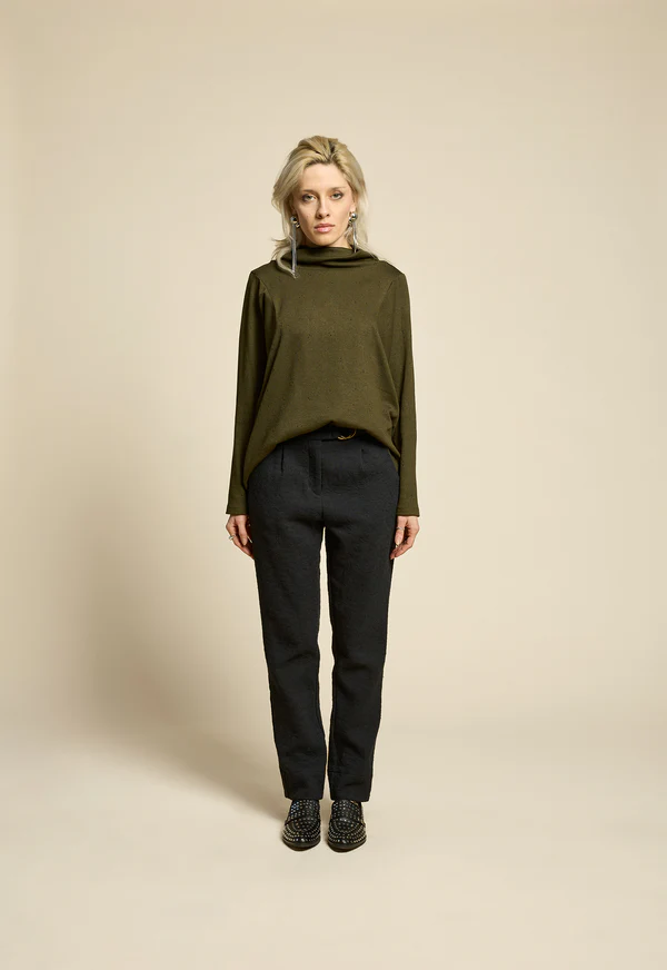 cokluch-haut-reminder-olive-pantalon-breeze-noir-ah2526-1