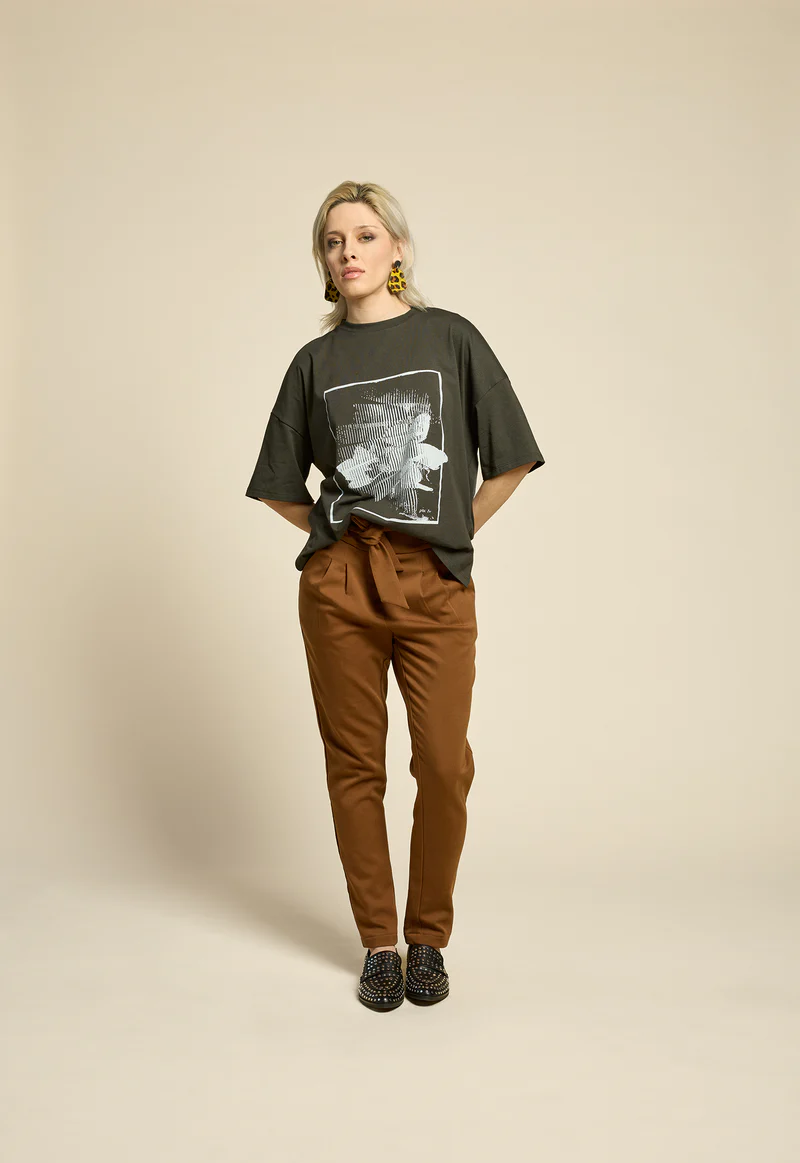cokluch-haut-thelook-pine-pantalon-immortels-cognac-ah2526-2